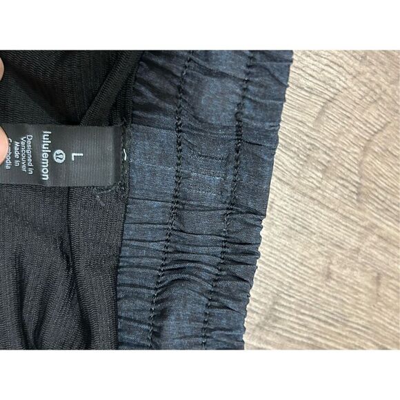 Lululemon Pace Breaker lined  Short 9” - Picture 4 of 4